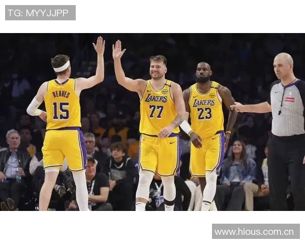 曾令旭分析詹姆斯复出后首发阵容建议替换八村塁