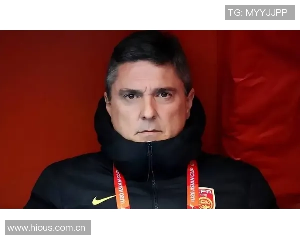 拜合拉木错失良机球停得太靠后导致单刀机会流失