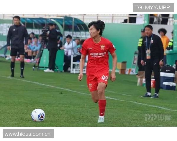 李新翔谈中超首年夺冠难度与对偶像武磊的崇敬之情